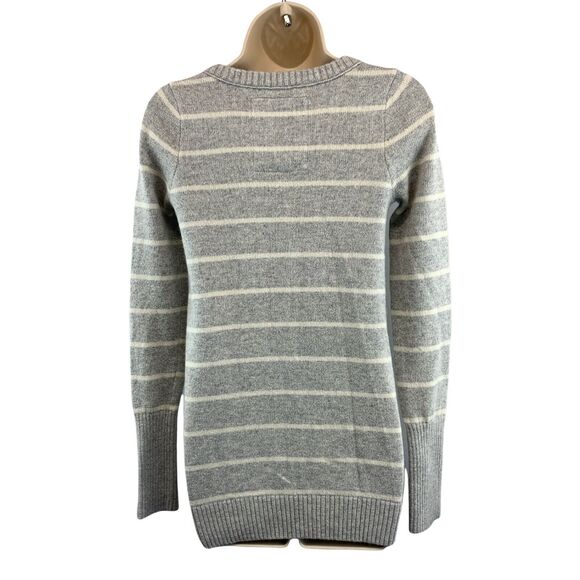 Hollister Girls Youth Cardigan Sweater Sz Medium Gray V-Neck Long Sleeve Striped - Picture 2 of 7